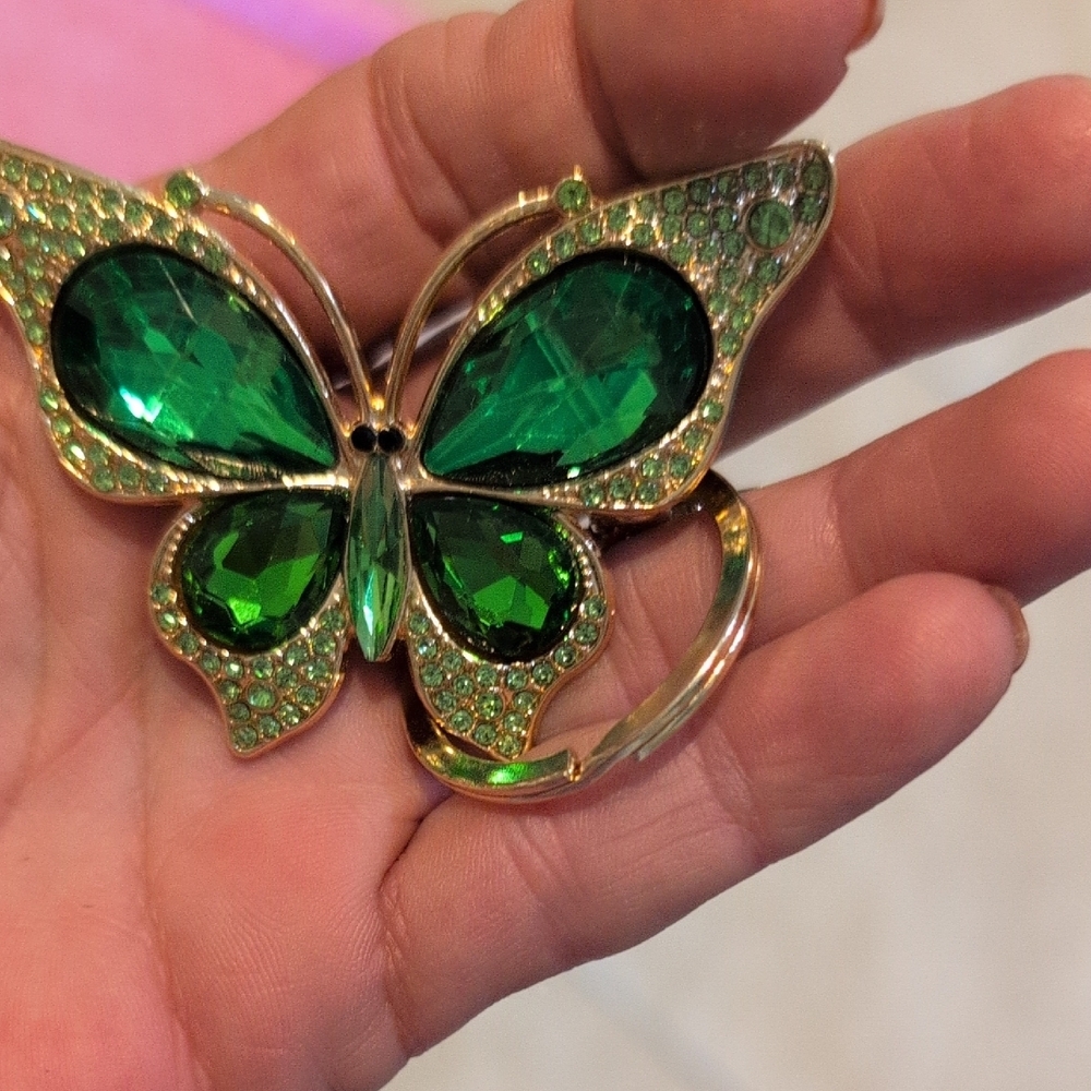 Green Butterfly Keychain / Bag Charm with Gold Accents 🦋🦋 - Picture 5 of 5